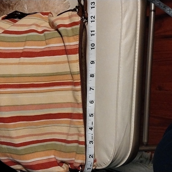 Stripe Relic purse with inside removable pouch - Picture 16 of 16